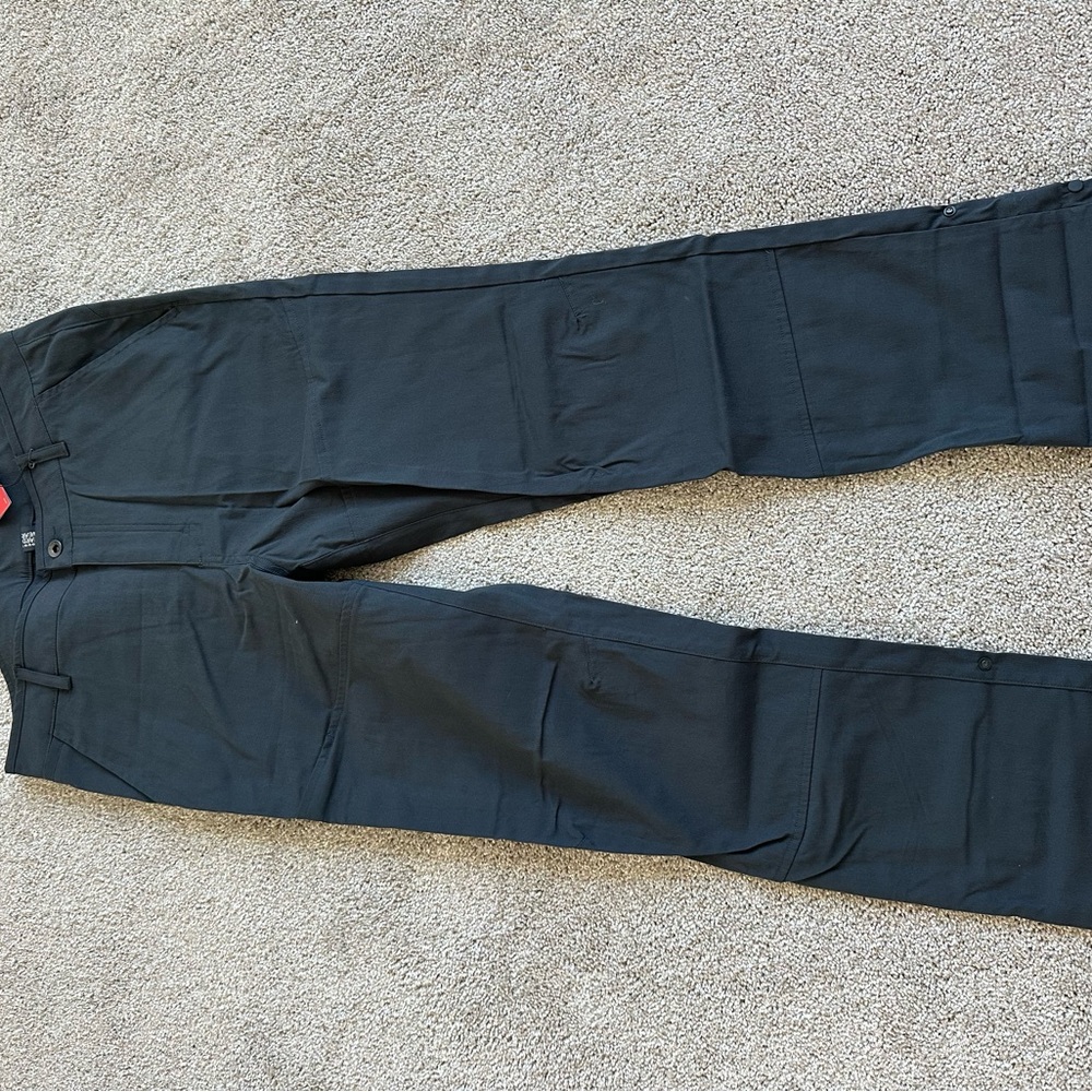 34/30 Mountain Hardwear Charcoal Gray Pants